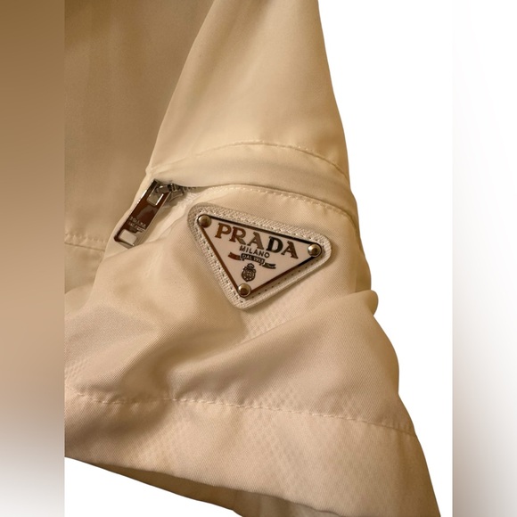 Prada Short Sleeve Hooded Anorak in white size L - Picture 9 of 15